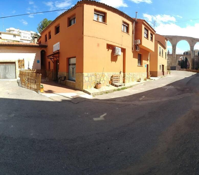 La Buhardilla. Aparcamiento Exterior Privado Apartment เตรูเอล ภายนอก รูปภาพ