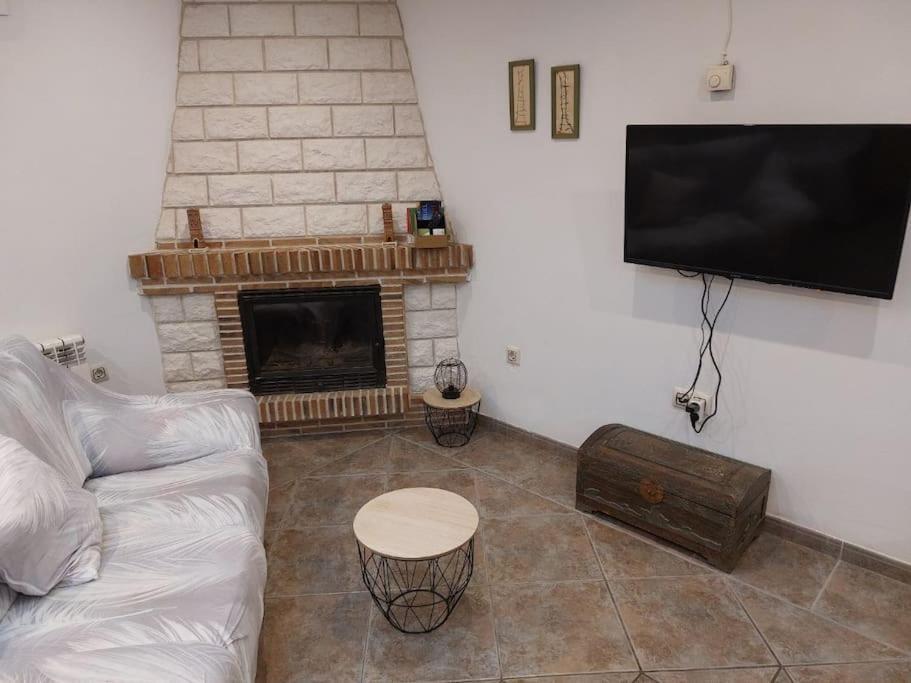 La Buhardilla. Aparcamiento Exterior Privado Apartment เตรูเอล ภายนอก รูปภาพ