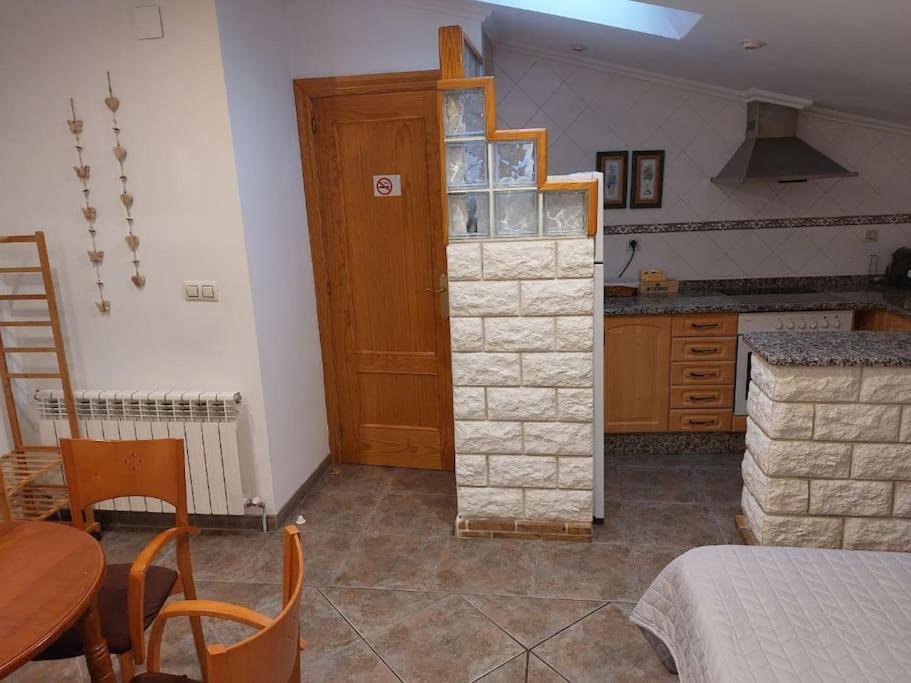 La Buhardilla. Aparcamiento Exterior Privado Apartment เตรูเอล ภายนอก รูปภาพ