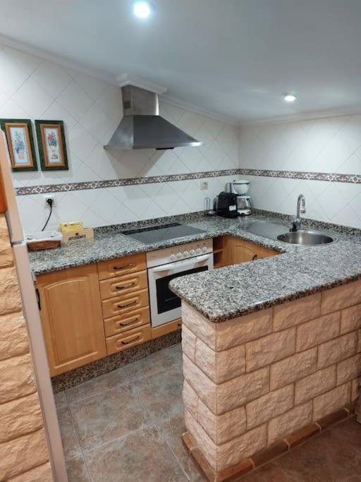 La Buhardilla. Aparcamiento Exterior Privado Apartment เตรูเอล ภายนอก รูปภาพ