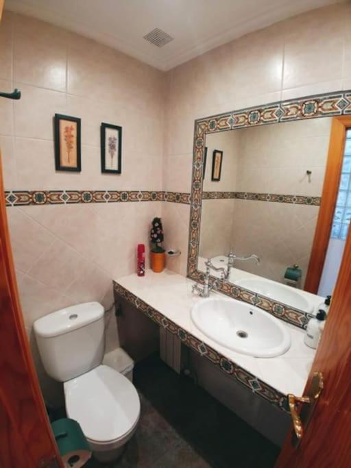 La Buhardilla. Aparcamiento Exterior Privado Apartment เตรูเอล ภายนอก รูปภาพ