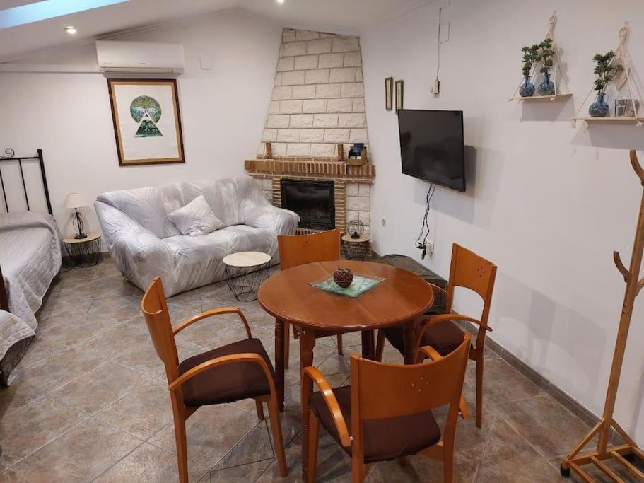 La Buhardilla. Aparcamiento Exterior Privado Apartment เตรูเอล ภายนอก รูปภาพ