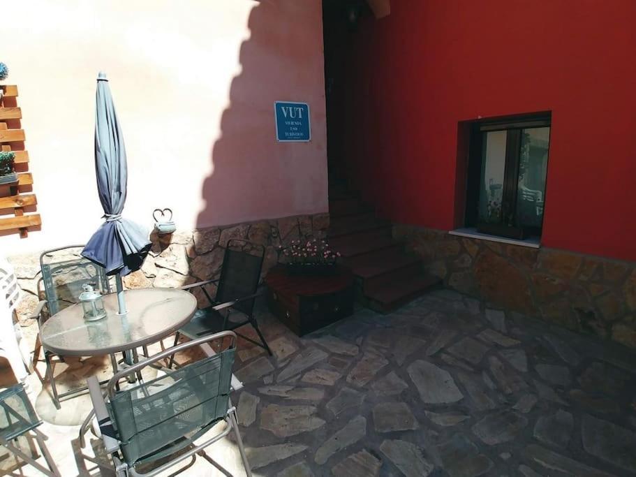 La Buhardilla. Aparcamiento Exterior Privado Apartment เตรูเอล ภายนอก รูปภาพ