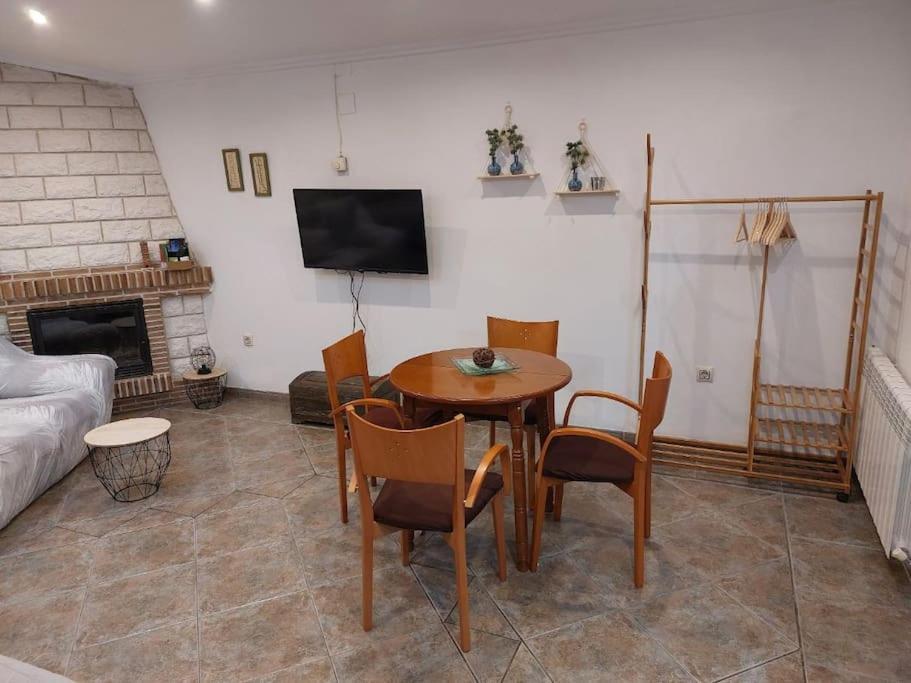 La Buhardilla. Aparcamiento Exterior Privado Apartment เตรูเอล ภายนอก รูปภาพ