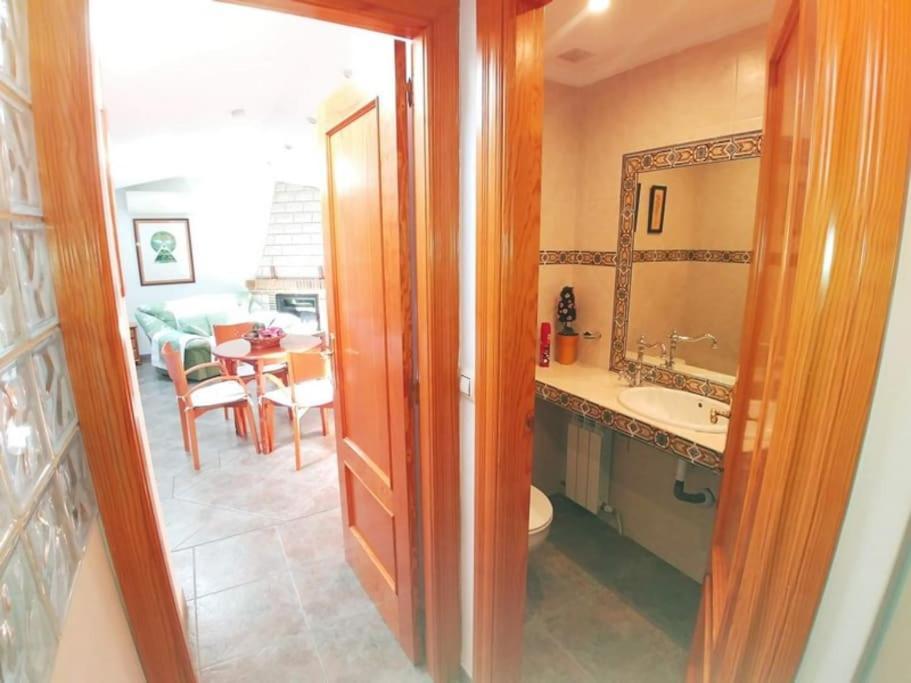 La Buhardilla. Aparcamiento Exterior Privado Apartment เตรูเอล ภายนอก รูปภาพ